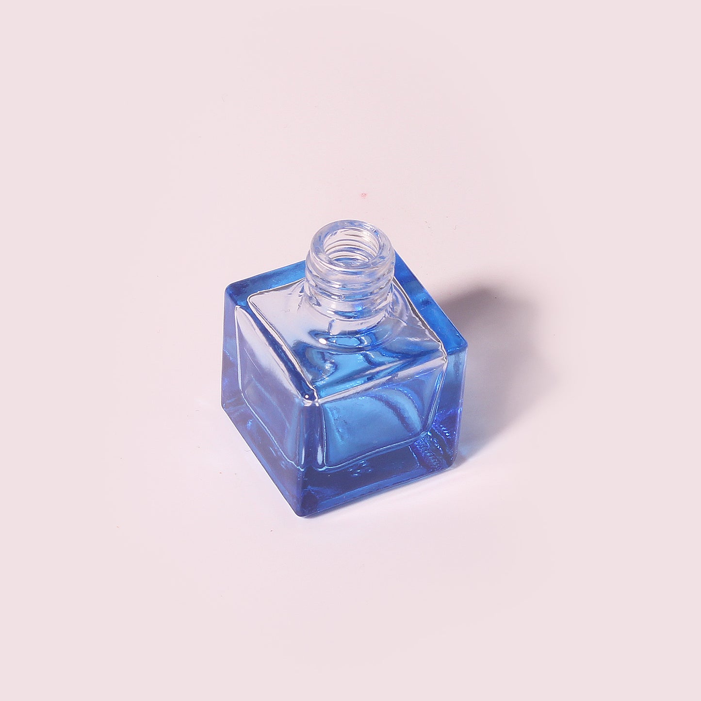 400 Bottles per Box - Glass Car Air Freshener Bottles Wholesale - 8 ml, Empty Refillable Car Scent Storage Bottles (Includes Lid)